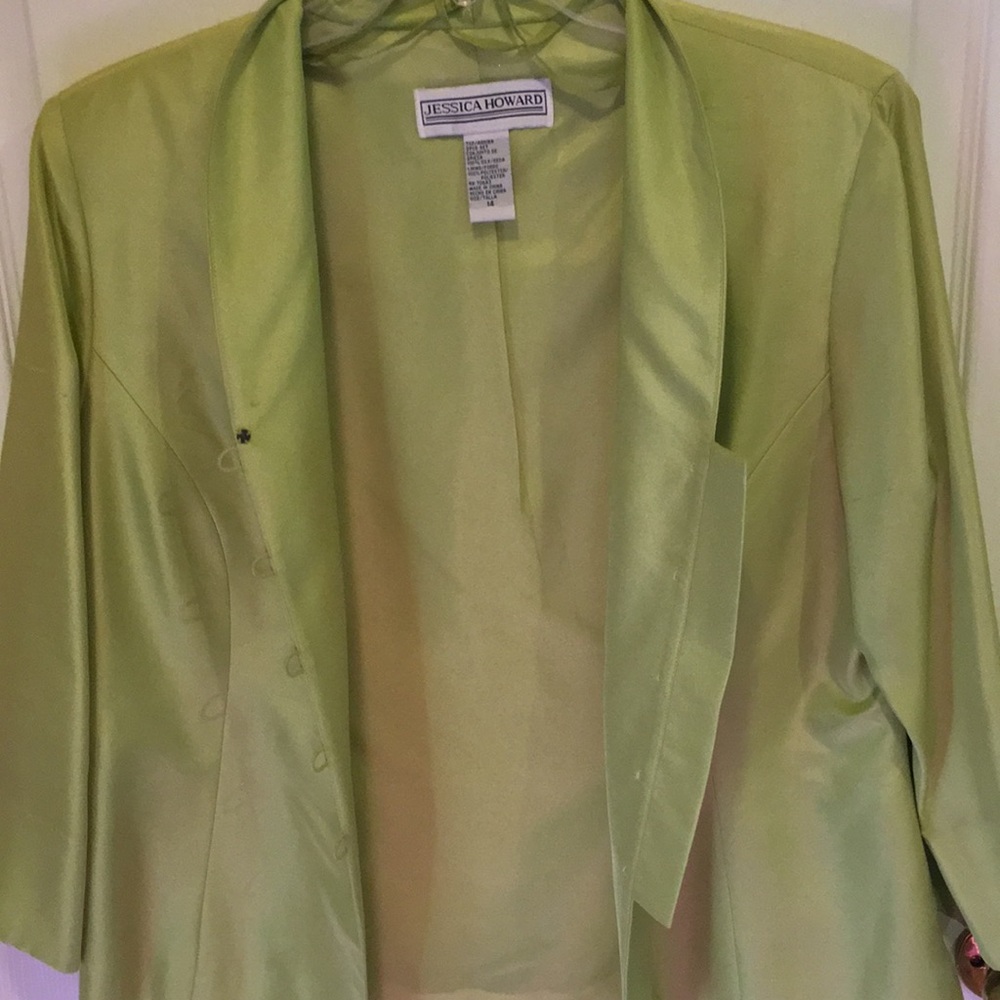 Jessica Howard 2 piece Silk Pantsuit - Picture 6 of 8